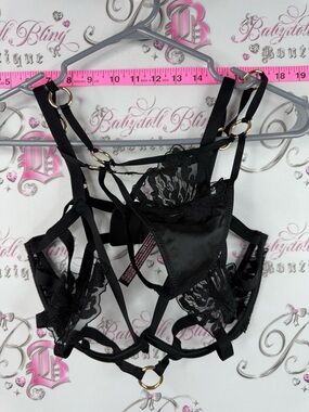 Victoria's Secret set 2piece Strappy Lace Harness Bra & bottoms Black Gold Rings